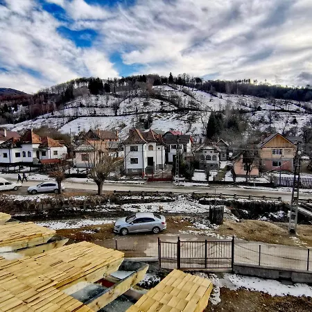 Casuta Cu Sindrila *