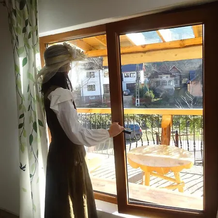 Casuta Cu Sindrila Villa